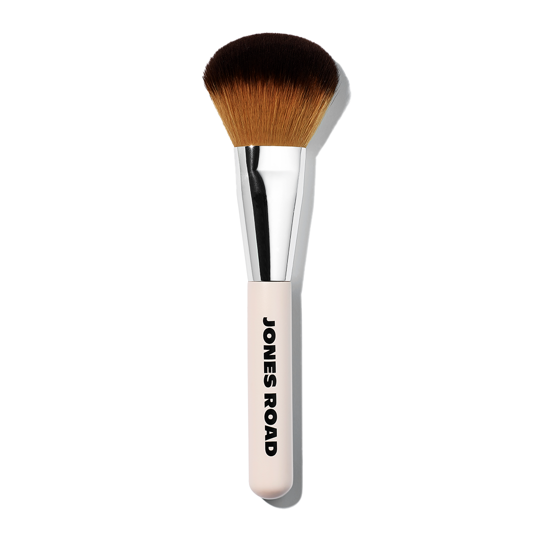 Jones Road | The Bronzer Brush | Beauty Essential