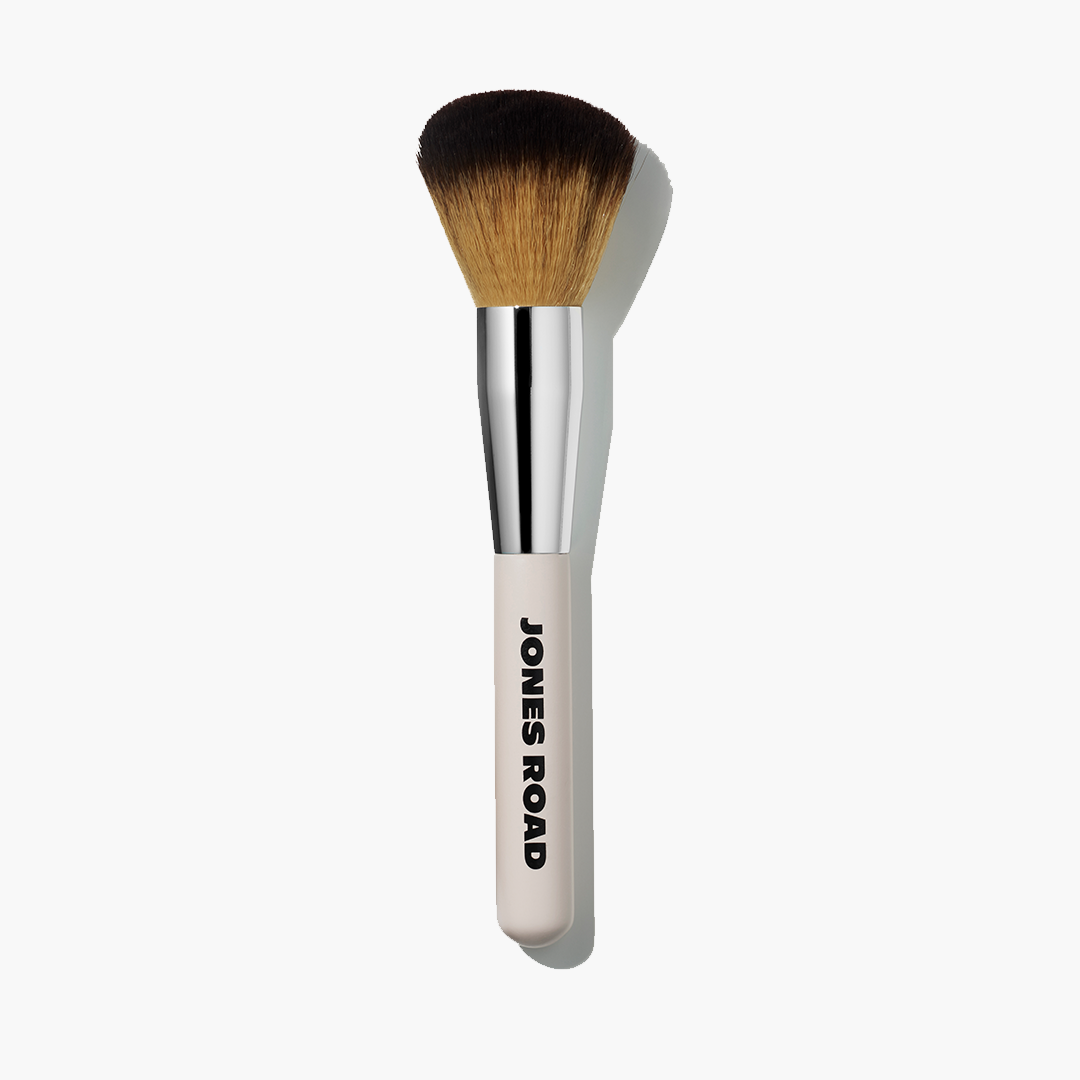 Jones Road | The Face Powder Brush | Beauty Essential